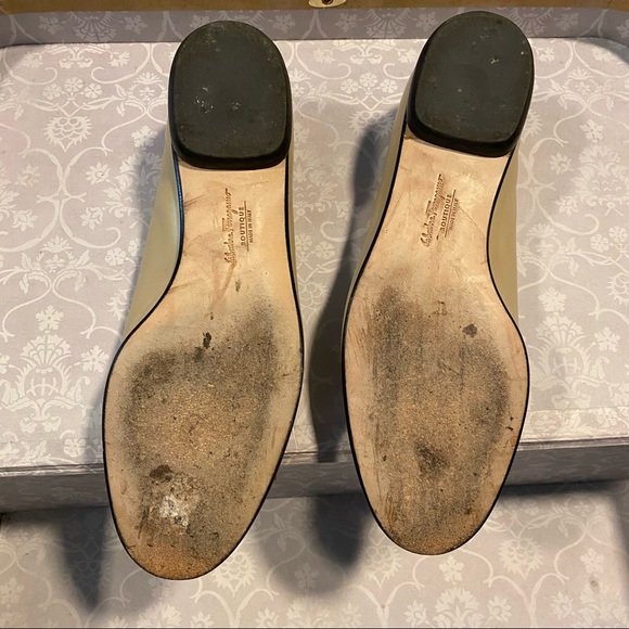 Ferragamo flats with bows size 6 - Picture 2 of 5